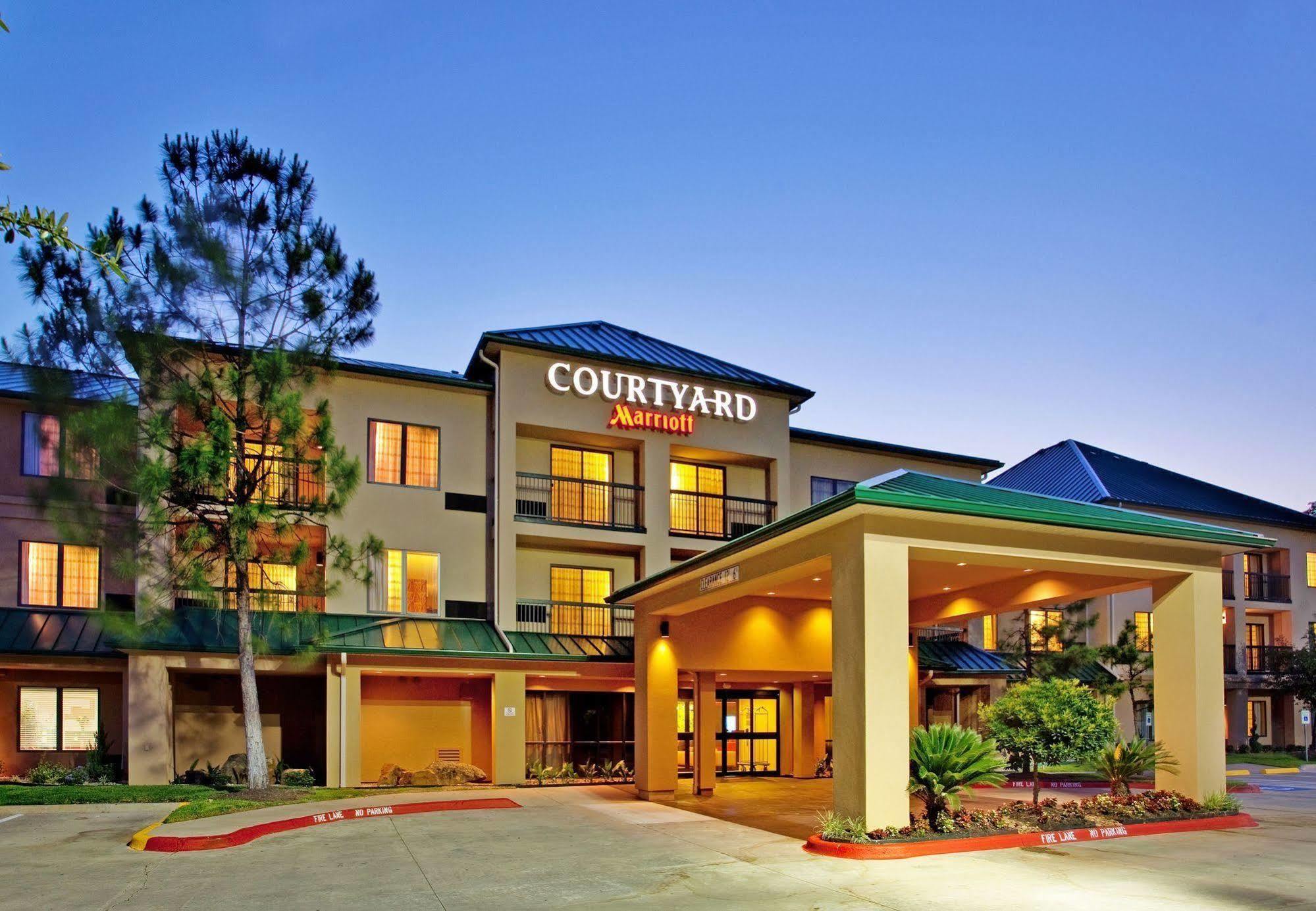 Courtyard Houston The Woodlands Hotel Exterior photo